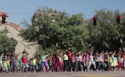 Every Praise flash mob
