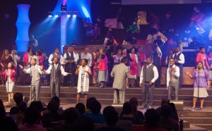 Straight Gate Mass Choir