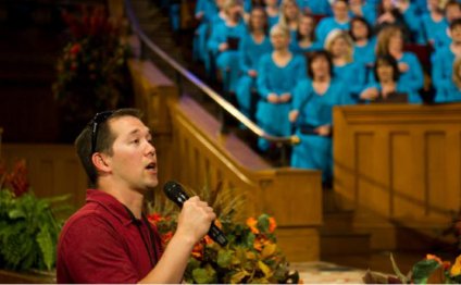 Members of Mormon Tabernacle Choir